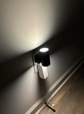 LED stekkerlamp dimbaar met schemersensor, warm licht - foto 4