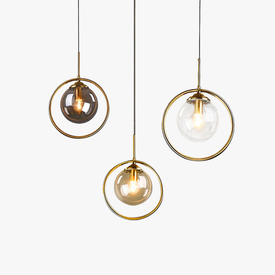 Glazen hanglamp met metalen ring